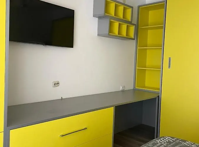 Lägenhet Sweet In Quiet Part Of *