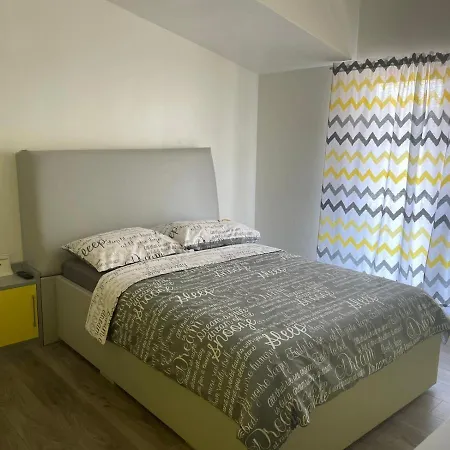 Sweet In Quiet Part Of 公寓